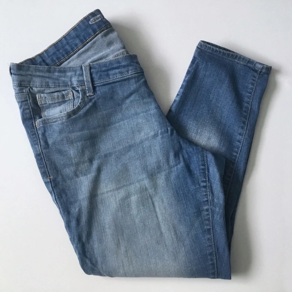 Old Navy Size 18 Rockstar Light Blue Wash - Picture 2 of 11